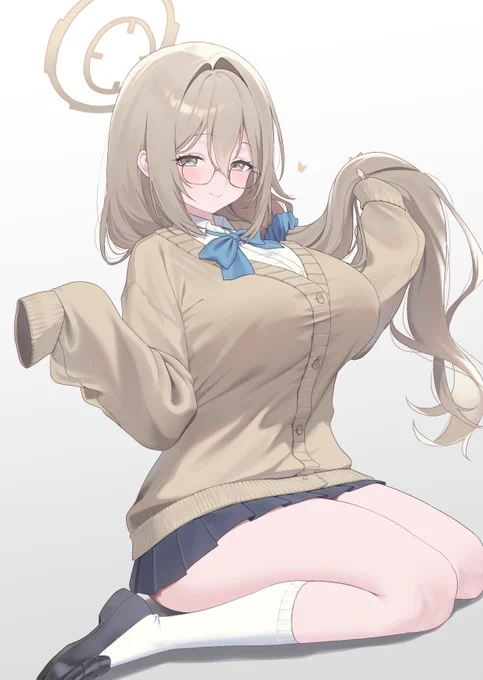 制服を着たんだけど、 お母さんの香り······妻の香り···哺乳瓶を握らせてあげたいです#ブルアカ #BlueArchive #ブルーアーカイブ 