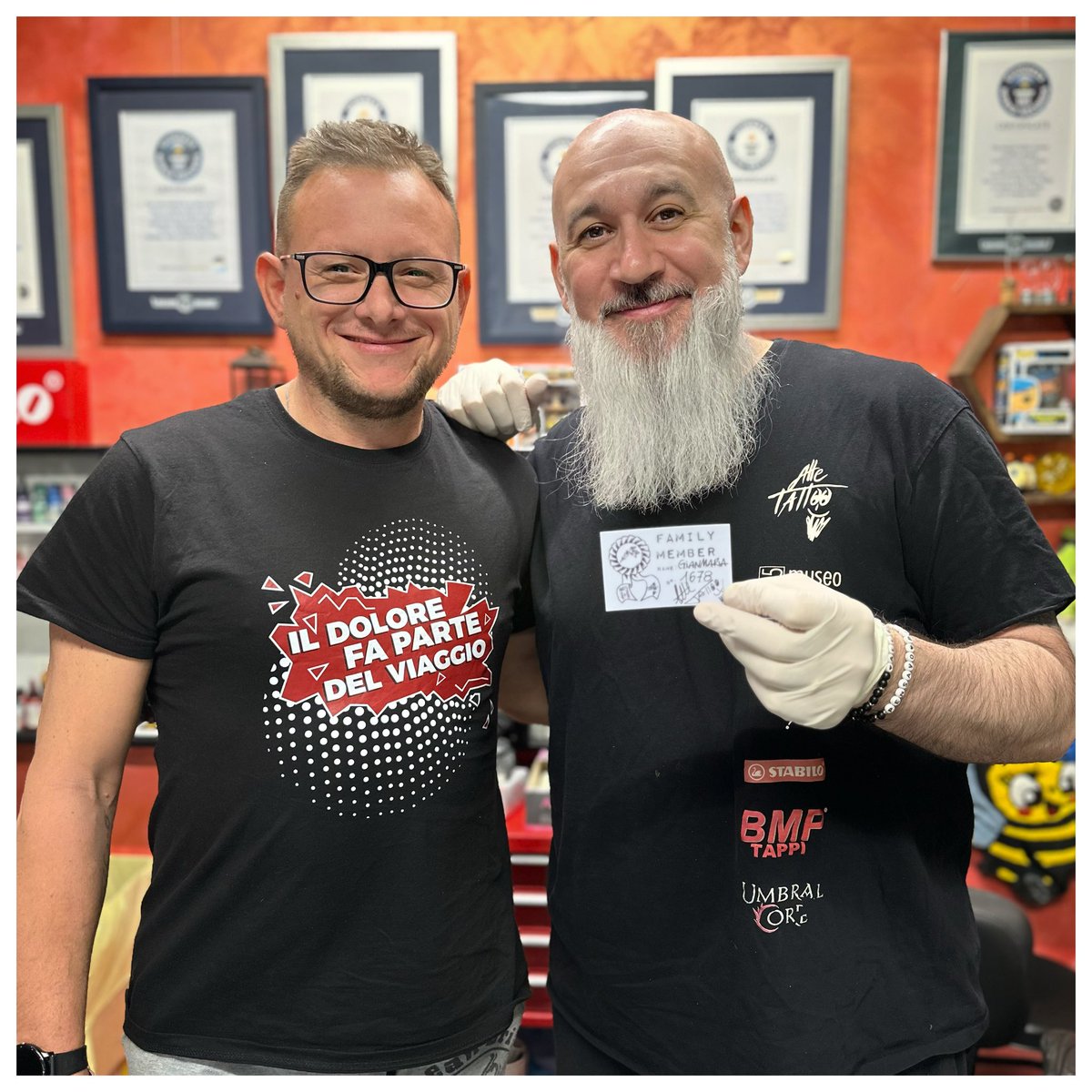 AlleTattoo's tweet photo. Il nostro @corriasjanma Γ¨ arrivato oggi dalla Sardegna, piΓΉ precisamente da Domusnovas per farsi un pezzo bellissimo!!!
Un #samurai e sono molto felice che ora faccia parte della nostra family come membro nΒ°1678 π
#alletattoo #tattoo #tatuaggio #limidi #modena #logo https://t.co/O3DGjlCbfd