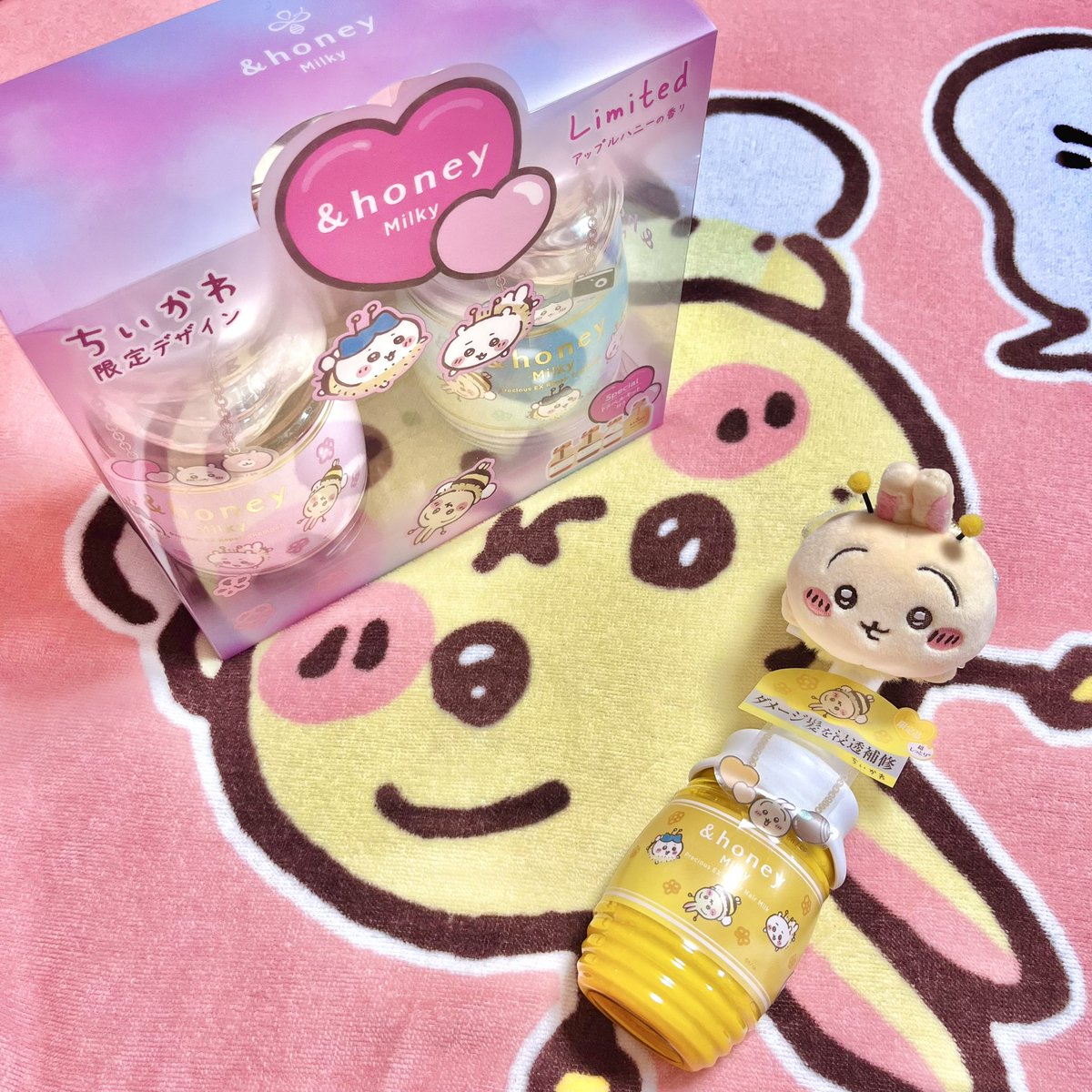 PianoManami's tweet photo. ＆honeyのちいかわ限定デザイン🍯🫧

29日発売のはずだけど もう売っていたからフラゲ✨

大好きなハチさんデザイン🐝
あまーい香りも好みだった🍎💖

使うのが楽しみ〜🎶

#ちい活 https://t.co/Vv0W1WarRq