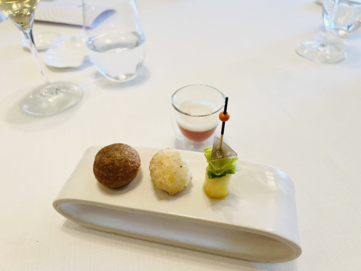martibk's tweet photo. Finally had a meal at #Nerua, have the rundown for you here! https://t.co/rpd9pi1Nxd #bilbao https://t.co/wwwXsBJMkz
