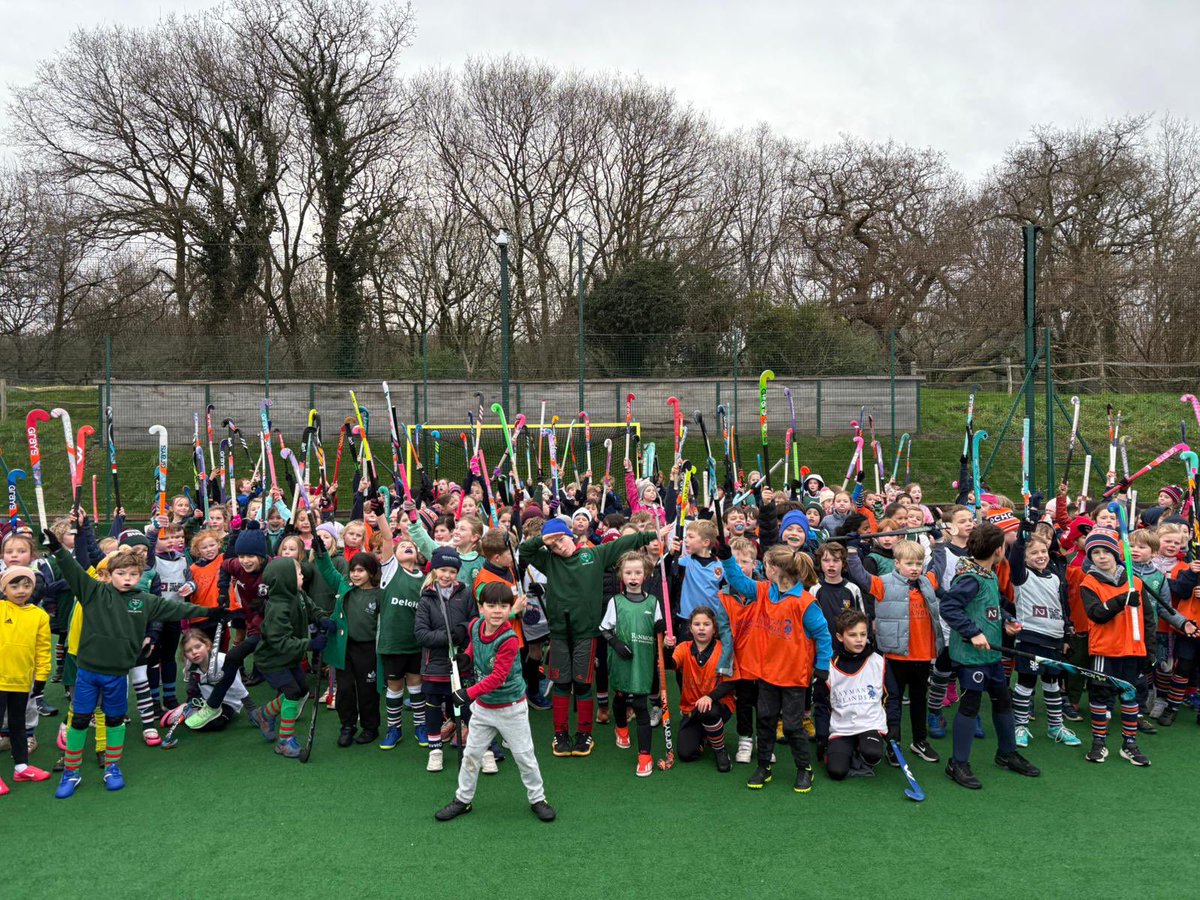 Big cheers for the MU8s this weekend 🎉 A brilliant effort from coaches and kids alike - many wins and very happy kids all round! 🏑👏🏼