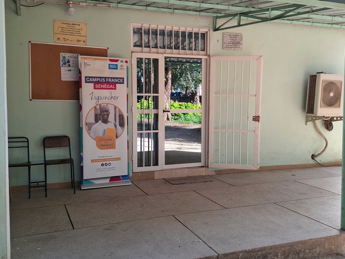 CampusFrance Sénégal tweet media