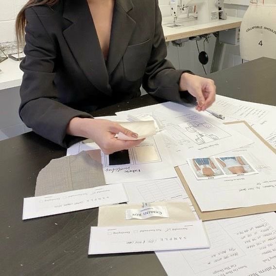 Diorgirlx's tweet photo. manifesting a great job and a successful career https://t.co/vfLt7KQyCZ