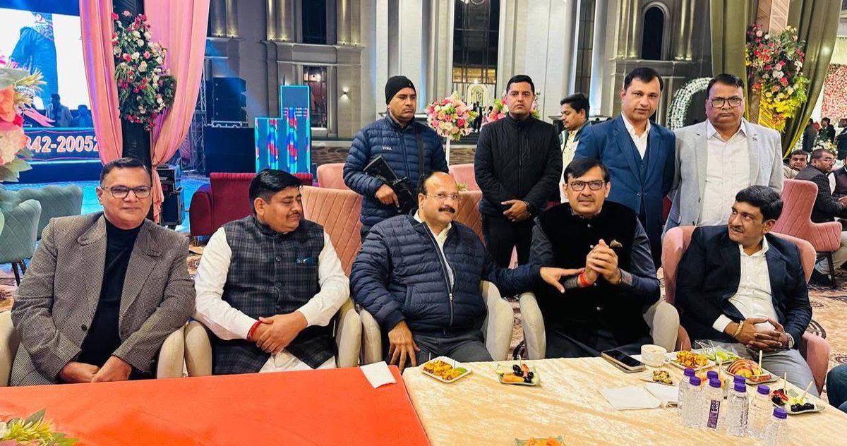 गत दिवस टोहाना से पूर्व कैबिनेट मंत्री⁦<a href="/devender_babli/">Devender Singh Babli</a>⁩ जी के निजी सहायक,प्रिय निशांत कामरा की शादी में सम्मिलित होकर नव विवाहित जोड़े को आशीर्वाद व शुभकामनाएं दी ।