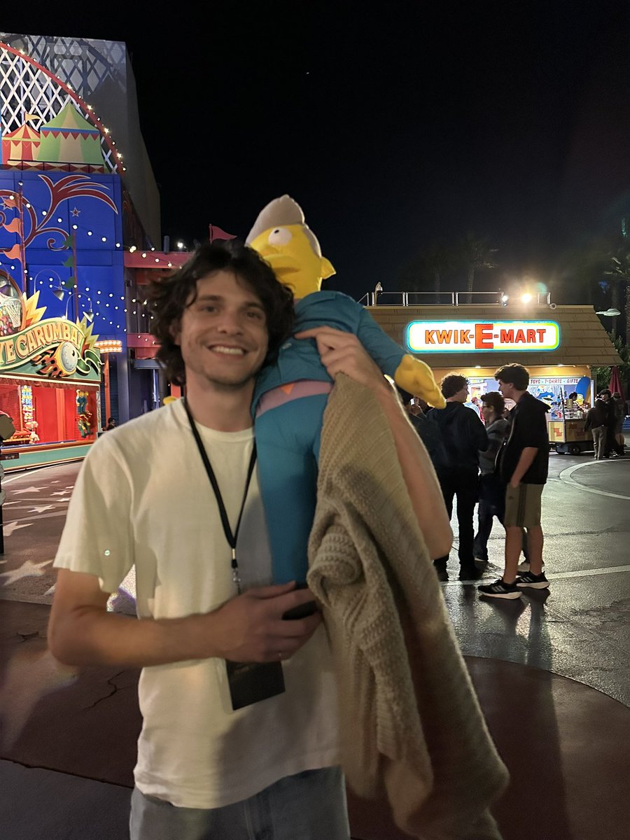 wallowsmusic's tweet image. It’s Braeden’s birthday 🐐🐐🐐