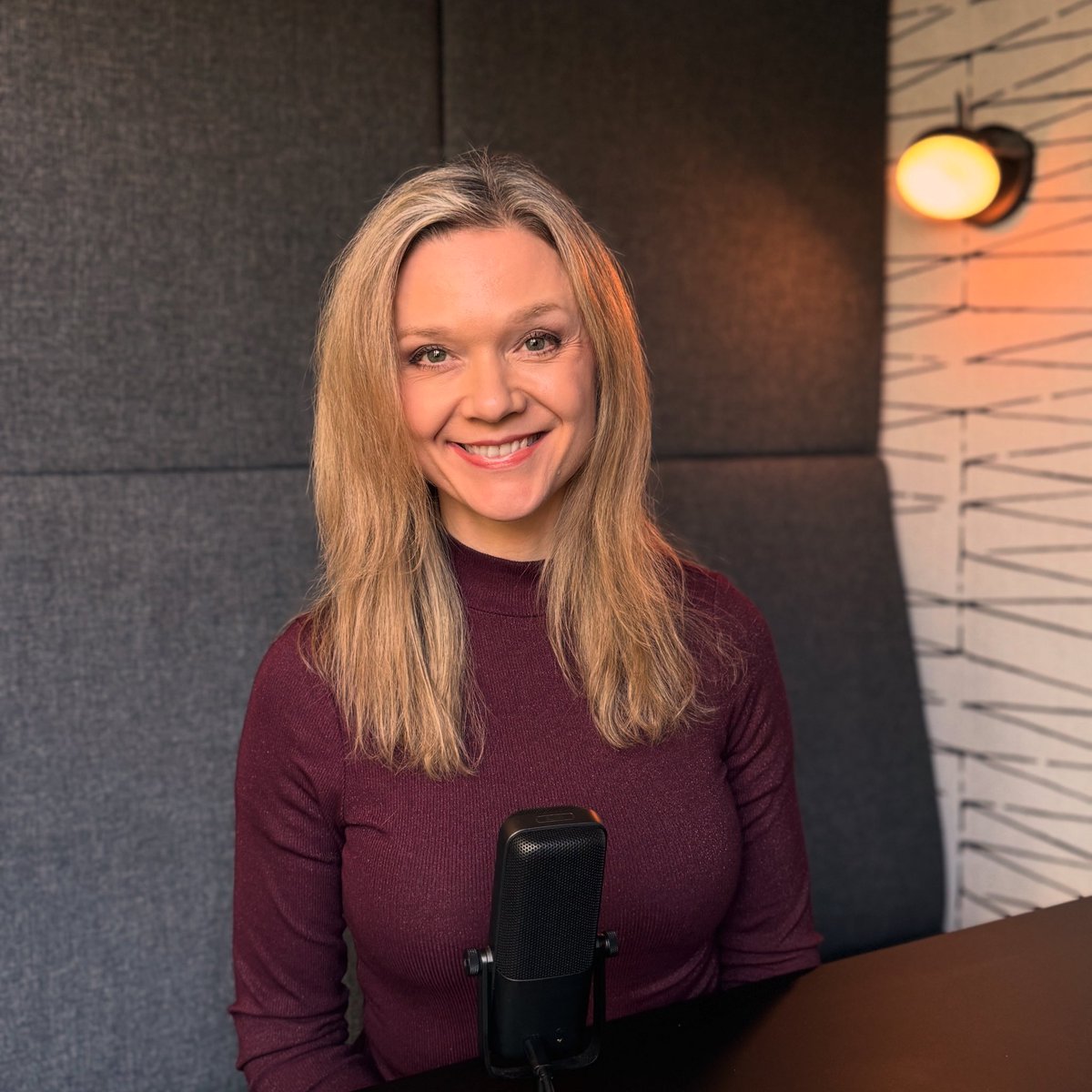 Had a great time on The Spiel podcast chatting with Eric Vespe and Josh Robert Thompson! ❤️❤️❤️ <a href="/JRTshow/">The JRT Show</a> <a href="/EricVespe/">Eric Vespe</a> <a href="/spectresignal/">SpectreVisionRadio</a> <a href="/SpectreVision/">SpectreVision</a> <a href="/TheSpielPod/">The Spiel</a> podcasts.apple.com/us/podcast/ari…