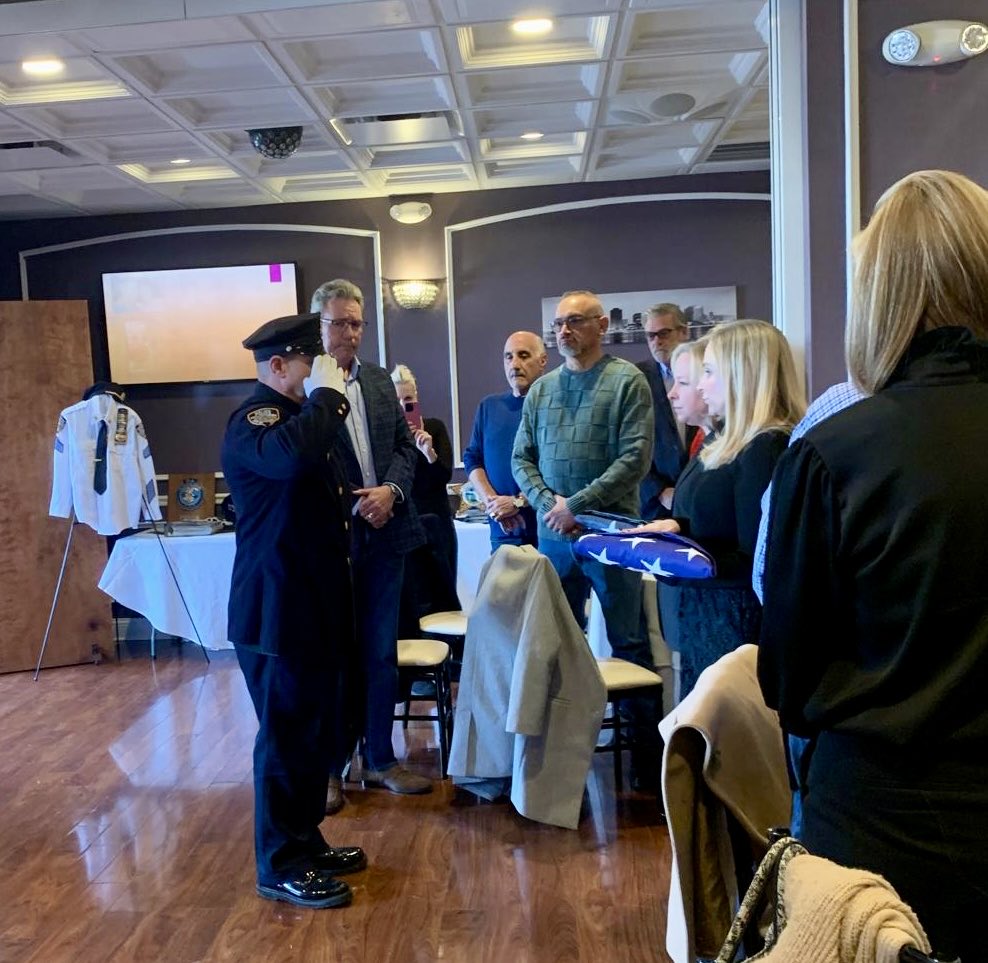 Sergeant Dennis Bootle retired in 2006  from the Cold Case Squad.  Sergeant Bootle was also a proud <a href="/USArmy/">U.S. Army</a> Veteran. 

Sergeant Bootle’s family was presented with our department flag in his honor. 

May he rest in eternal peace.
#NeverForget 
<a href="/NYPDnews/">NYPD NEWS</a>