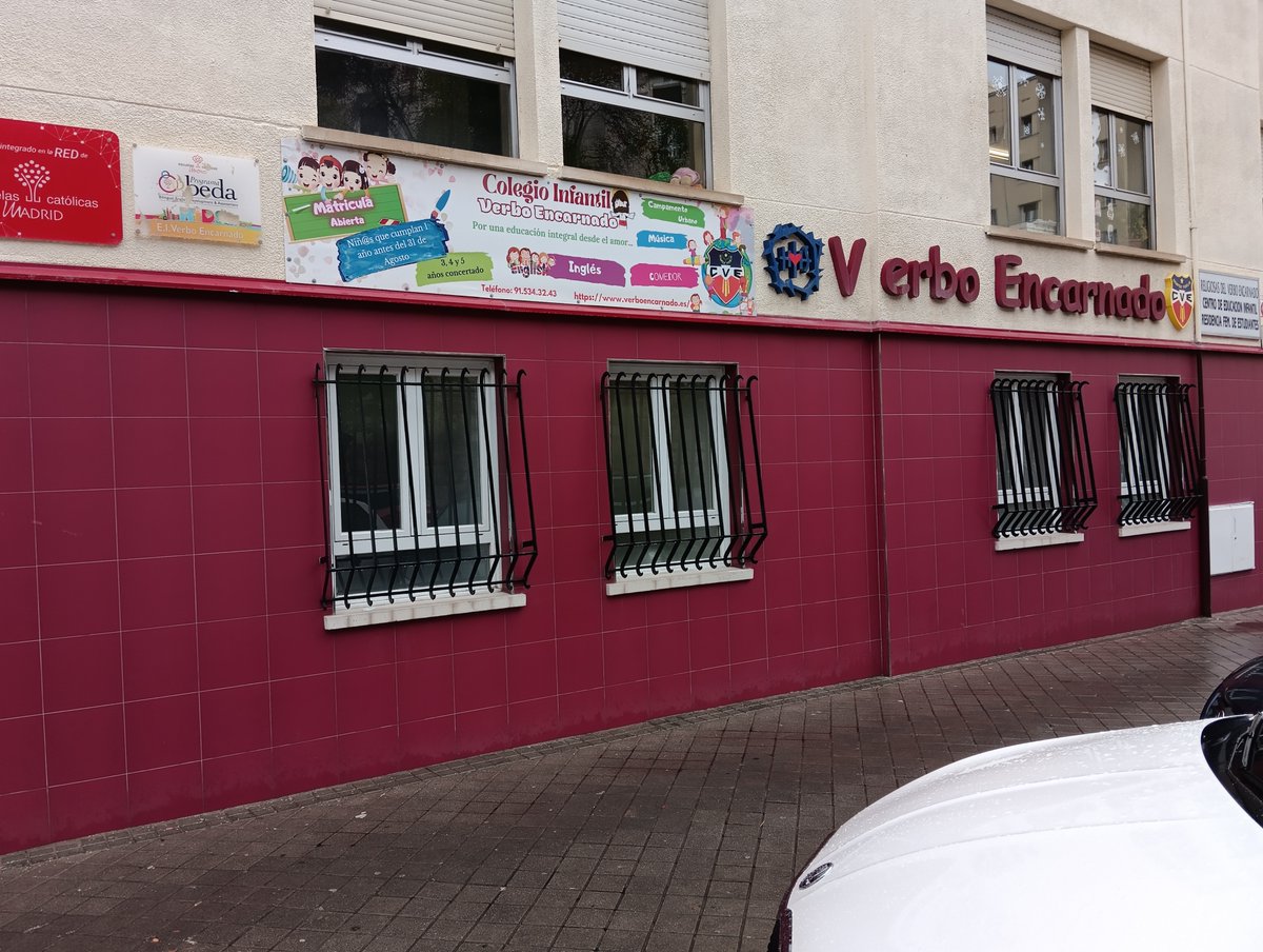 🙏✨ VERBO ENCARNADO agradece de corazón a Código Escuela 4.0 por la increíble oportunidad de aprendizaje que se les está ofreciendo. 🚀📚 ¡Gracias por impulsarnos y contar con nosotros hacia el futuro! 🌟#Código Escuela 4_0_Madrid #IF_CMadrid #TALEBOT#LEGO #LEGO HOUSE