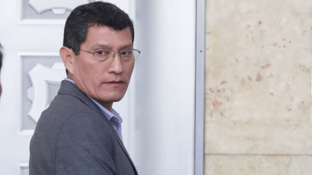 elbuho_pe's tweet photo. ALERTA | Harvey Colchado: “Me advierten que el Gobierno me está haciendo reglaje y que me quiere victimar”. Exjefe de la Diviac aseguró tener información de fuentes de dentro de la Policía y de civiles. Está atento y no tiene miedo.
https://t.co/3iNqcP9itS https://t.co/fTr5jtilC6