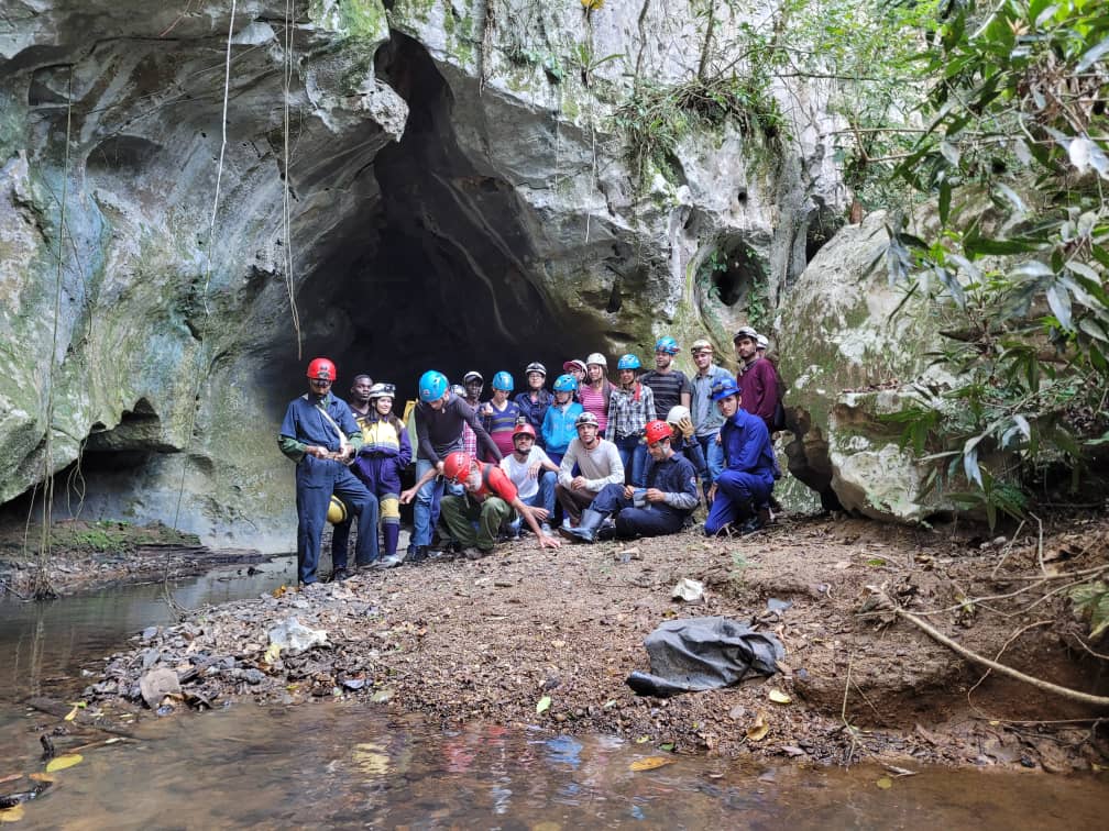 FEU UPR ✊💚 tweet media