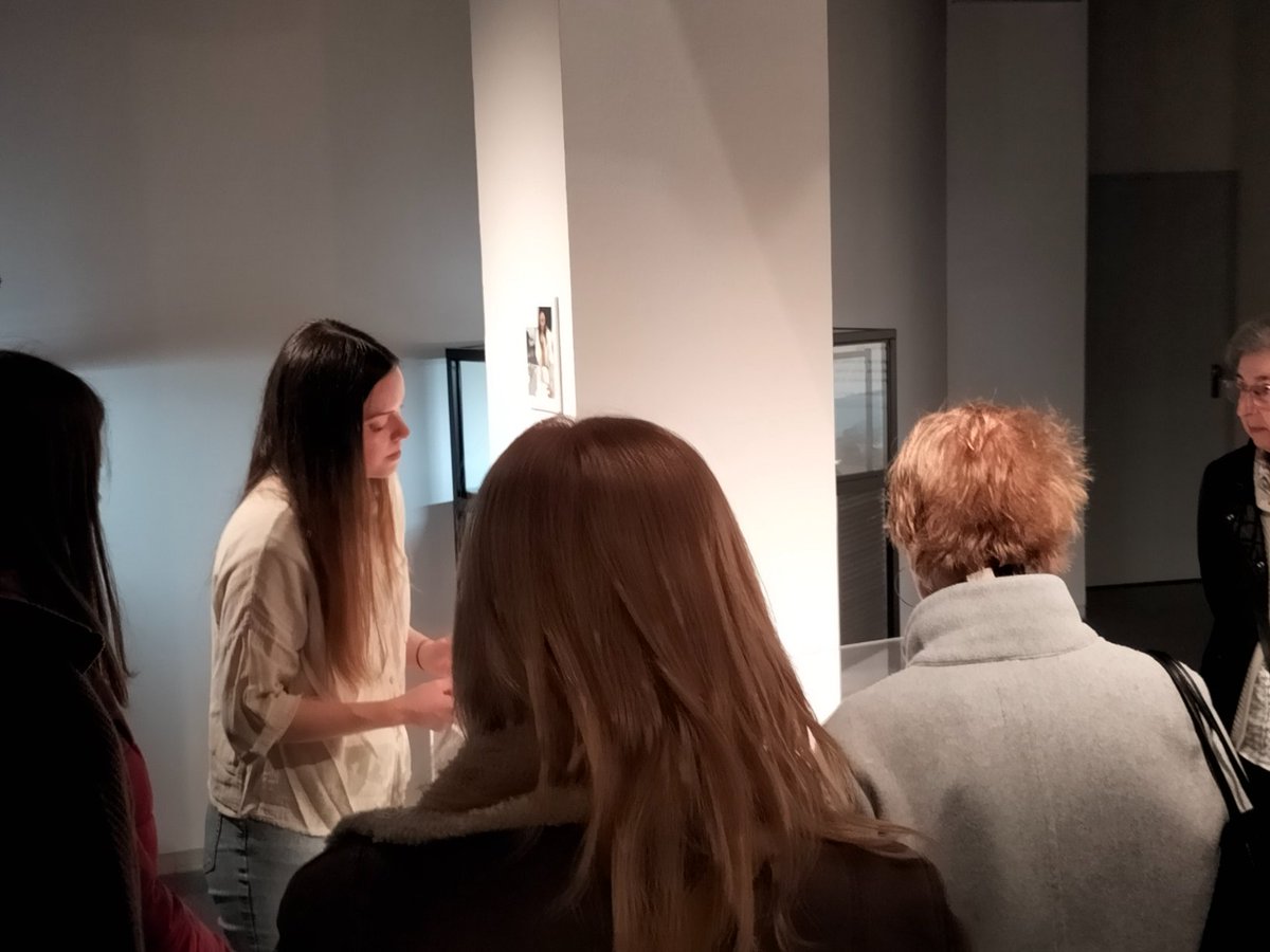 dnettlet's tweet photo. Inauguració de la exposició de la meva filla  en el  @cdmtextil #textile #art #terrassa https://t.co/ii87ahLEdG https://t.co/JkZWWOrVVH