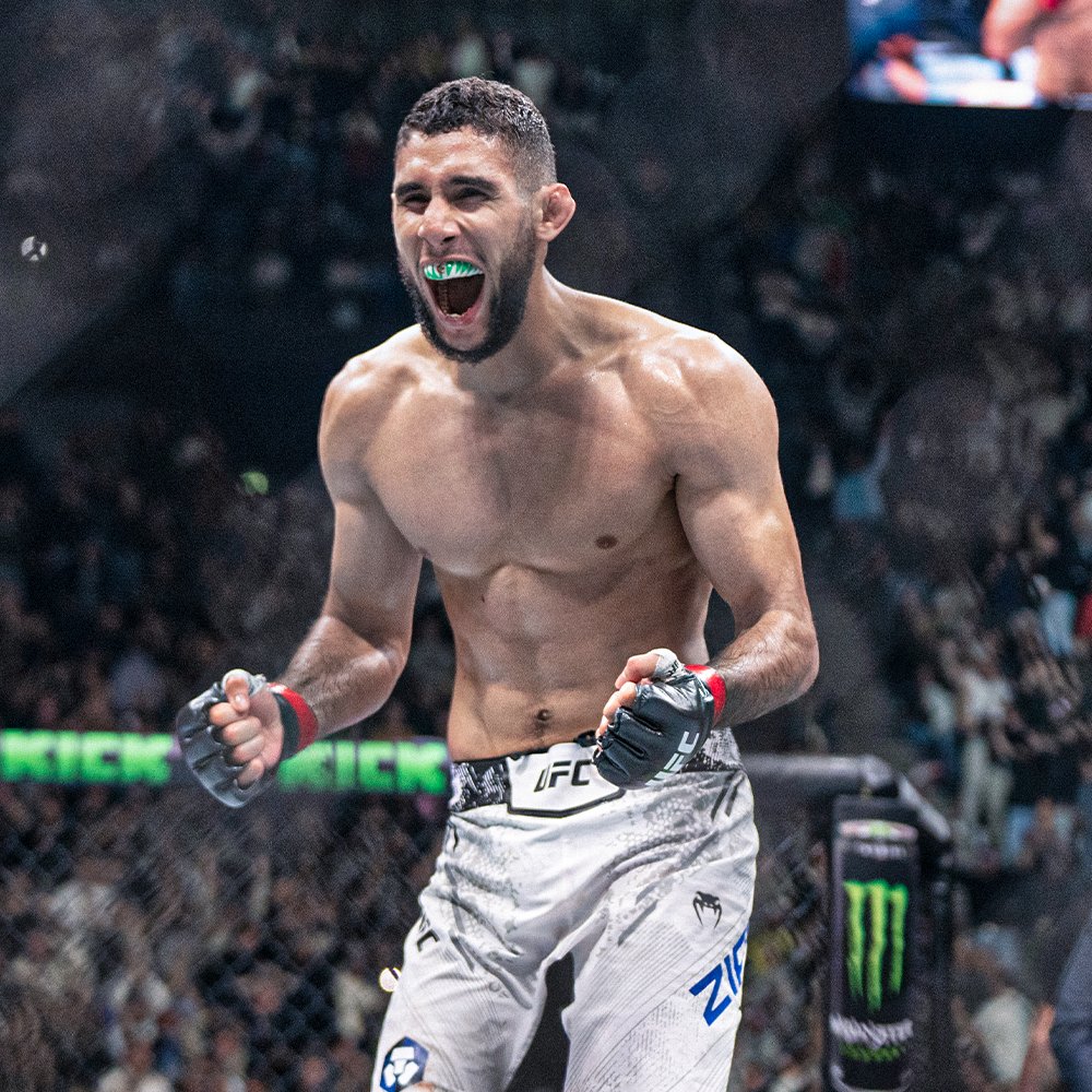 LaSueur_off's tweet photo. Le combat de Farès Ziam déplacé en MAIN CARD de l’#UFCSaudiArabia ! 💪🇫🇷🇩🇿

L’UFC fait confiance à nos Français 👊 https://t.co/ifL6c7JLUy