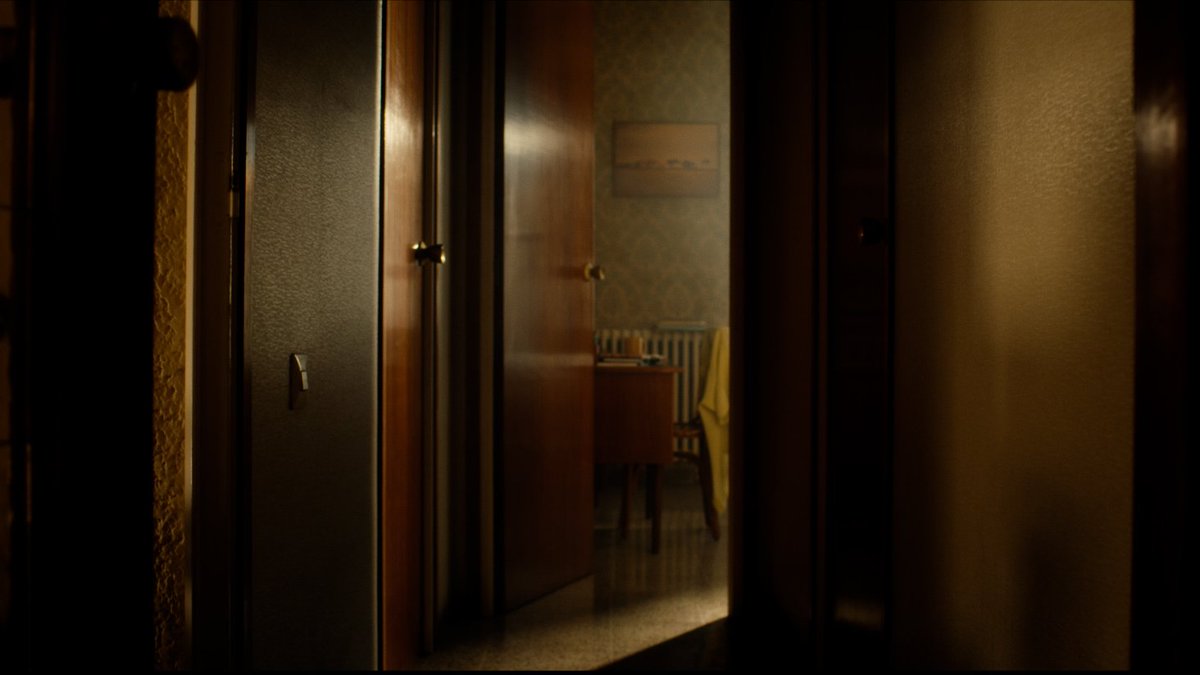 Crims_Oficial's tweet photo. Aquesta nit s’estrena la cinquena temporada de ‘Crims’, de @Carles_Porta. El cas d'avui és el de ‘Palauet’. Us esperem a les 22.05h a TV3 i a la plataforma @som3Cat.
#Crims3Cat https://t.co/OYTH2T29hP