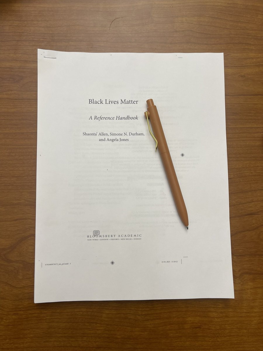 BlkSocWithQTNA's tweet photo. Done teaching for the day and now I’m preparing to read for the rest of the afternoon!! 📖 So excited to be at the page proofs stage of this project (co-authored with @_simmyyyyy & @drjonessoc)! #BlackLivesMatter #SocAF #AcWri
Pre-Order: https://t.co/RA9KqieTo3 https://t.co/94mQ4pqO5H