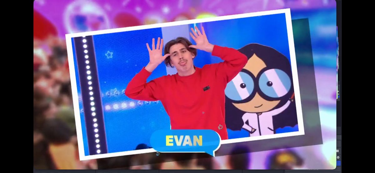 GwenvaelFretell's tweet image. Ce type au #12coupsdemidi est quand même giga drôle, faut le dire