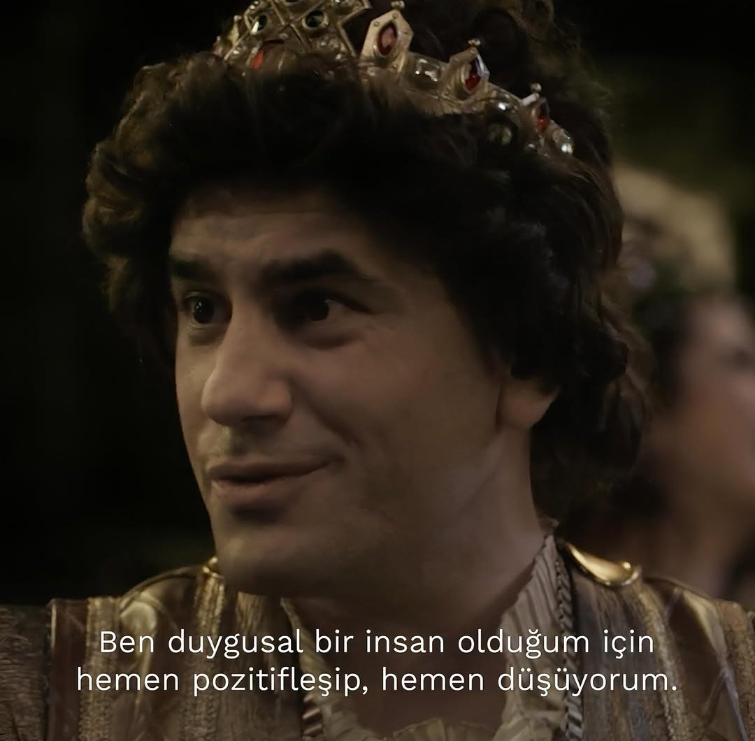 Para0duyorum's tweet photo. İyiyim diyorum neden inanmıyorsun ? https://t.co/MMhLhKZS8g