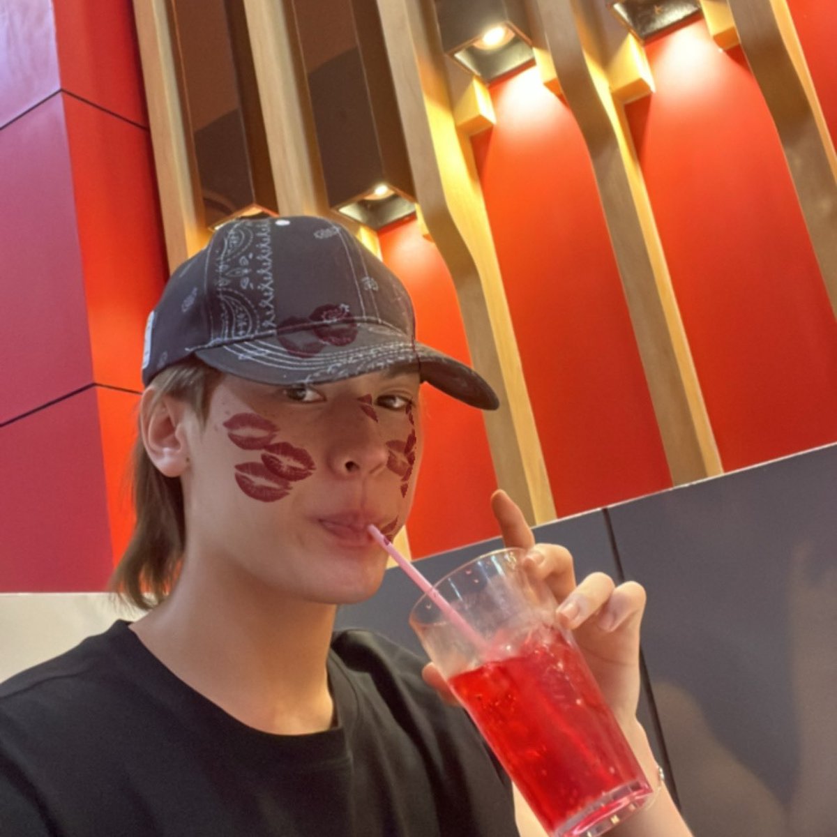 กินหรือนอนดี ว้อททท