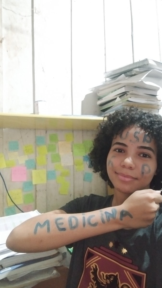 Ajuda para cursar Medicina na USP!
Olá, fui aprovada em 3° lugar para Medicina, pelo provão paulista. 
Porém, não tenho condições de me manter no curso. Minha vaquinha tá no tweet de baixo ⬇️, me ajudem compartilhando, se não puderem doar, pfvr.