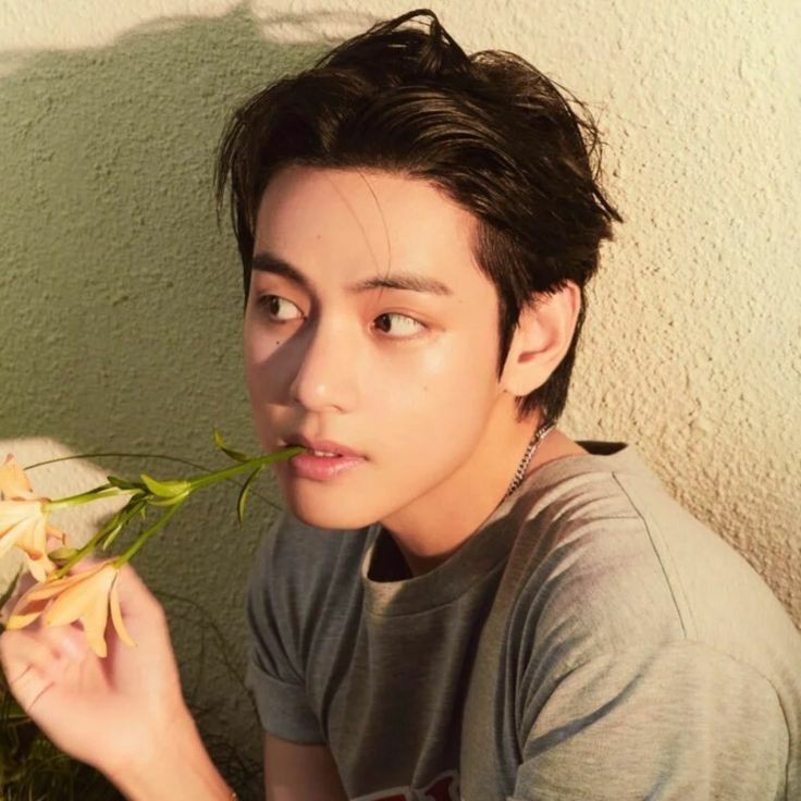 ithvstudy's tweet image. ⌕ search: #studytwt #studytwtbr

• mia, 2003, ela/dela
• Ciências contábeis 
• foco no enem
• pt-br

★ bts, b99, modern family, mpb e uma boa praia.

♡/↺ = mootsᵎ