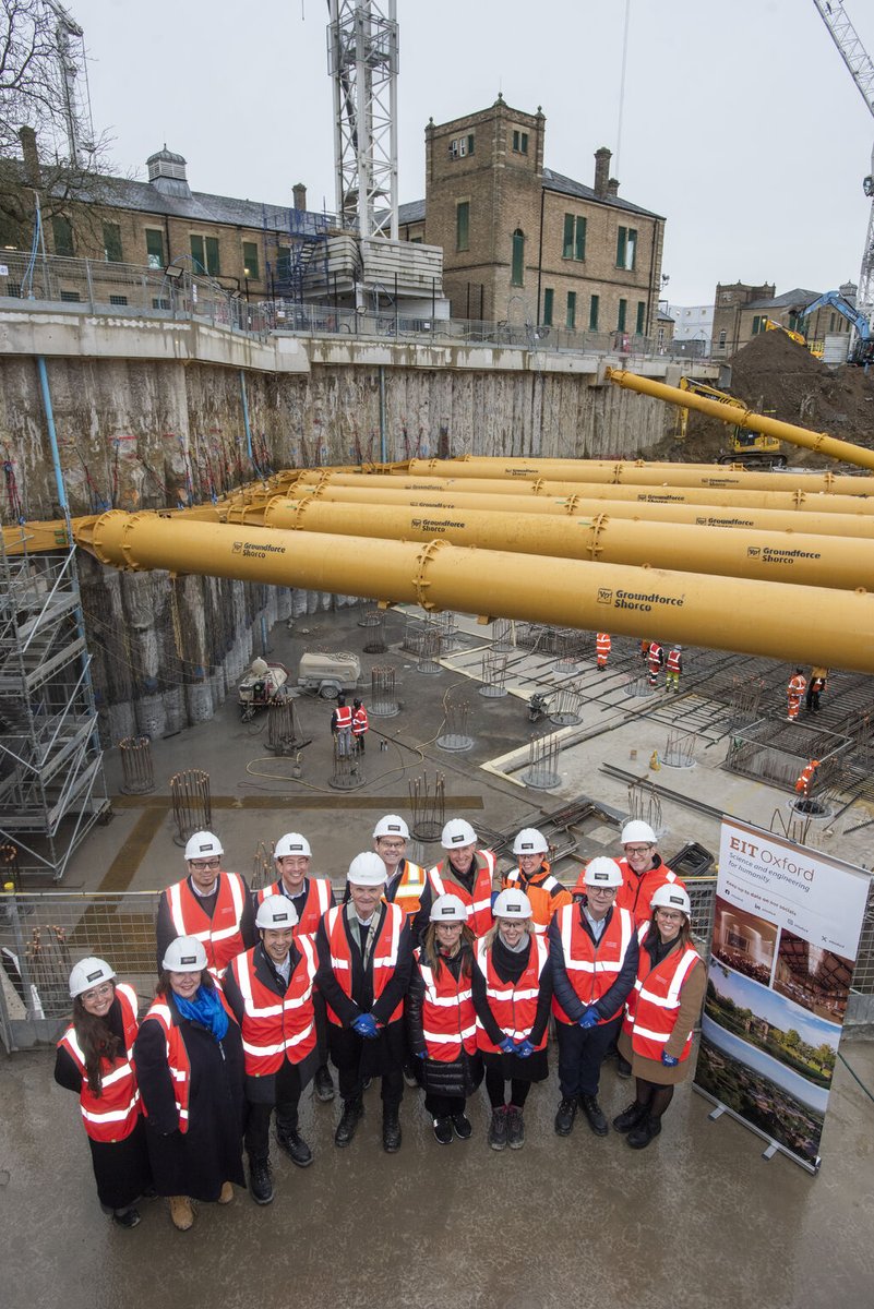 🎉 EIT Oxford Clinic reaches foundation milestone! Under Dr. Lennard Lee’s leadership, the 2,000m² clinic will advance cancer treatment, wellness, and medical innovation. #EITOxford #CancerCare #MedicalInnovation