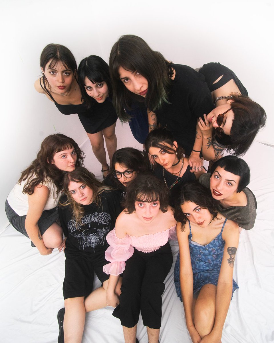 IZ revista tweet media