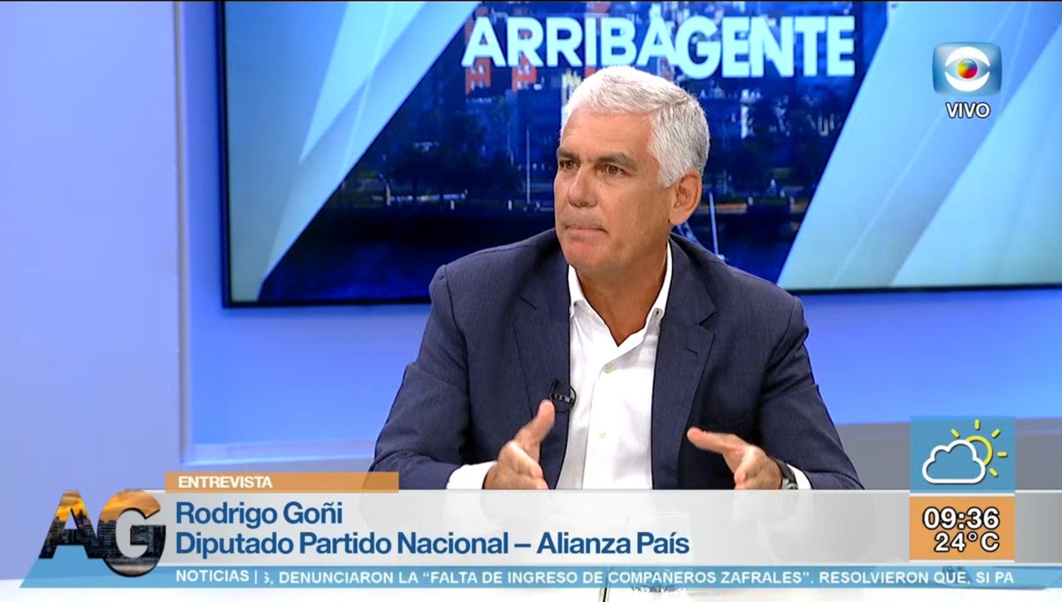 DipRodrigoGoni's tweet photo. Conversamos sobre el Primer Encuentro de Alianza País, por @canal10uruguay. 
https://t.co/NgL07tyBOg https://t.co/IcMwXqygiC