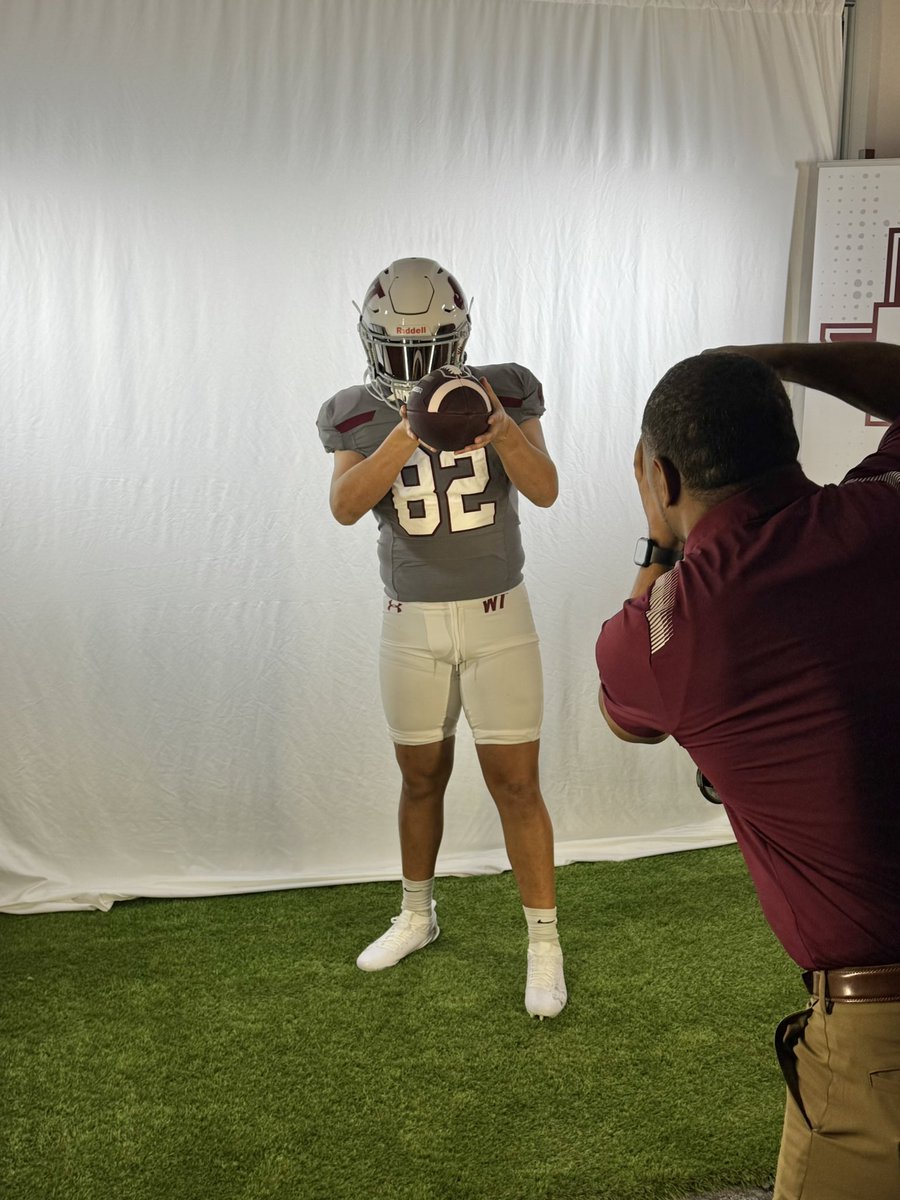 Ozzy Trejo 4.5 ⭐️ tweet media