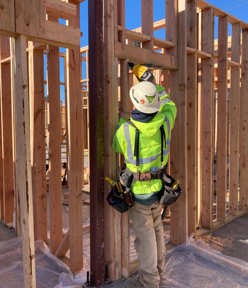 chambersconstr's tweet image. Our team out at the Ollie Court Apartment project has been moving quickly! They began framing just before the New Year and we are excited to see the ground level started to take shape on the south building. #GoChambers #Construction #ProgressPhotos