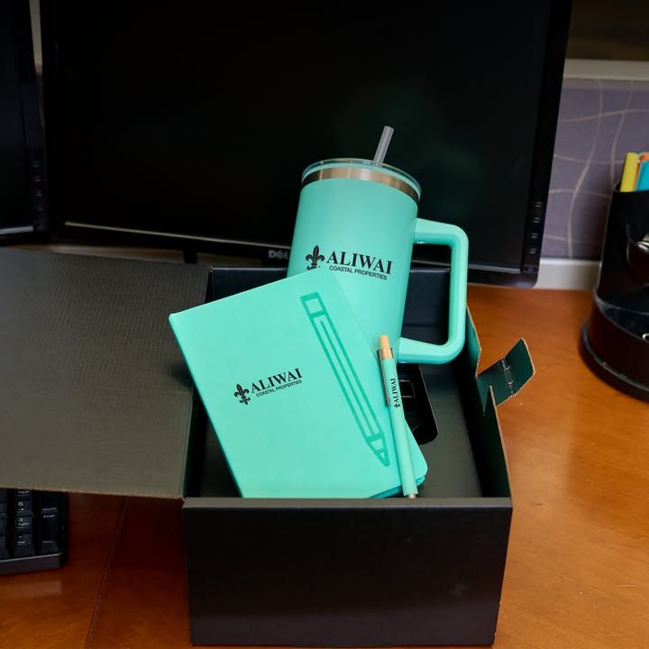 1338tryon's tweet photo. Promotional merchandise is a wonderful way to stay connected with your clients. https://t.co/TCgUg4iwGO #backpacks #organizers #clientgifts https://t.co/wz4mVOurAJ