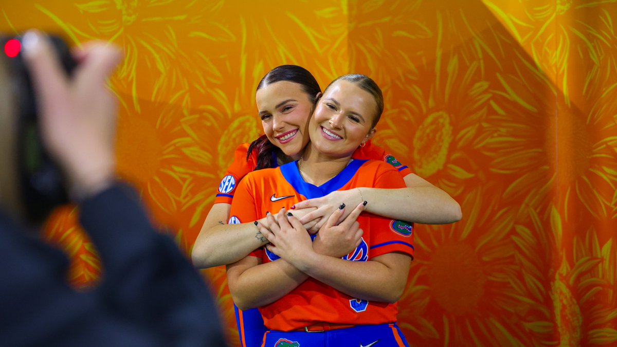Gators Creative (@gatorscreative) on Twitter photo BTS with <a href="/GatorsSB/">Gators Softball</a> 📸 BTS with <a href="/GatorsSB/">Gators Softball</a> 📸