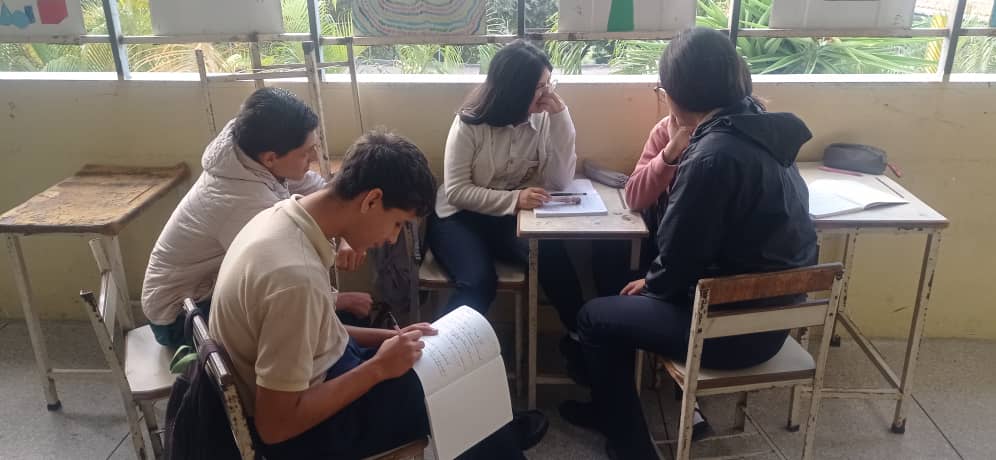 Complejo Educativo Mariscal Antonio José de Sucre tweet media