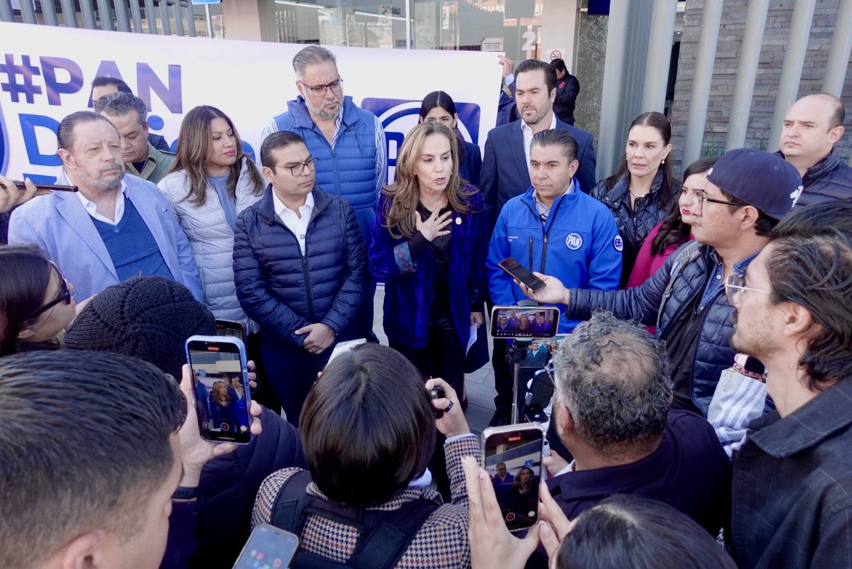 RobertSosaP's tweet photo. En @AccionNacional estamos luchando para defender TUS ahorros, porque con la #ReformaINFONAVIT Morena quieren hacer uso de 2.4 billones de pesos de las y los trabajadores ¡no lo permitiremos! https://t.co/whXQtV2mqJ