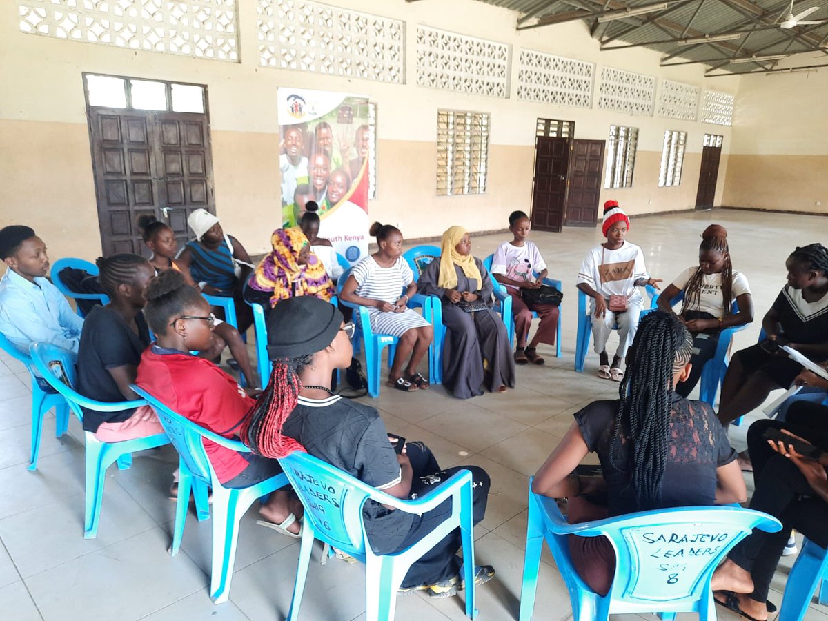 I4Y_Kenya's tweet photo. Today, in collaboration with MSF, we hosted a session at Freretown Social Hall with girls and young women, discussing challenges in accessing HIV/AIDS services, STI prevention, and empowering them to make informed sexual health decisions. #Impact4Youth https://t.co/vtlW8yZLtH