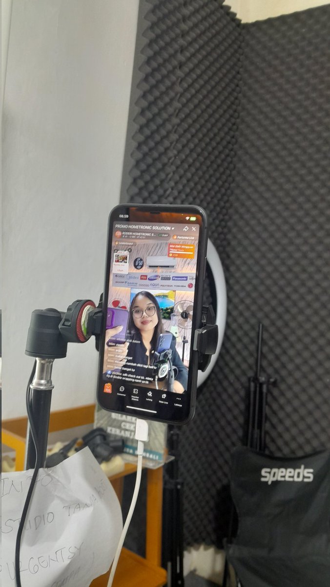 so kyuti tweet media