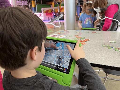 🎮✨ Transform your classroom with gamified #AugmentedReality! Boost engagement, spark collaboration, and make learning unforgettable. Discover the best AR activities and tools like #MindLabs in Amanda Thompson’s latest blog! 🧠📚
🔗bit.ly/Jan25blog
#EdTech #Gamification