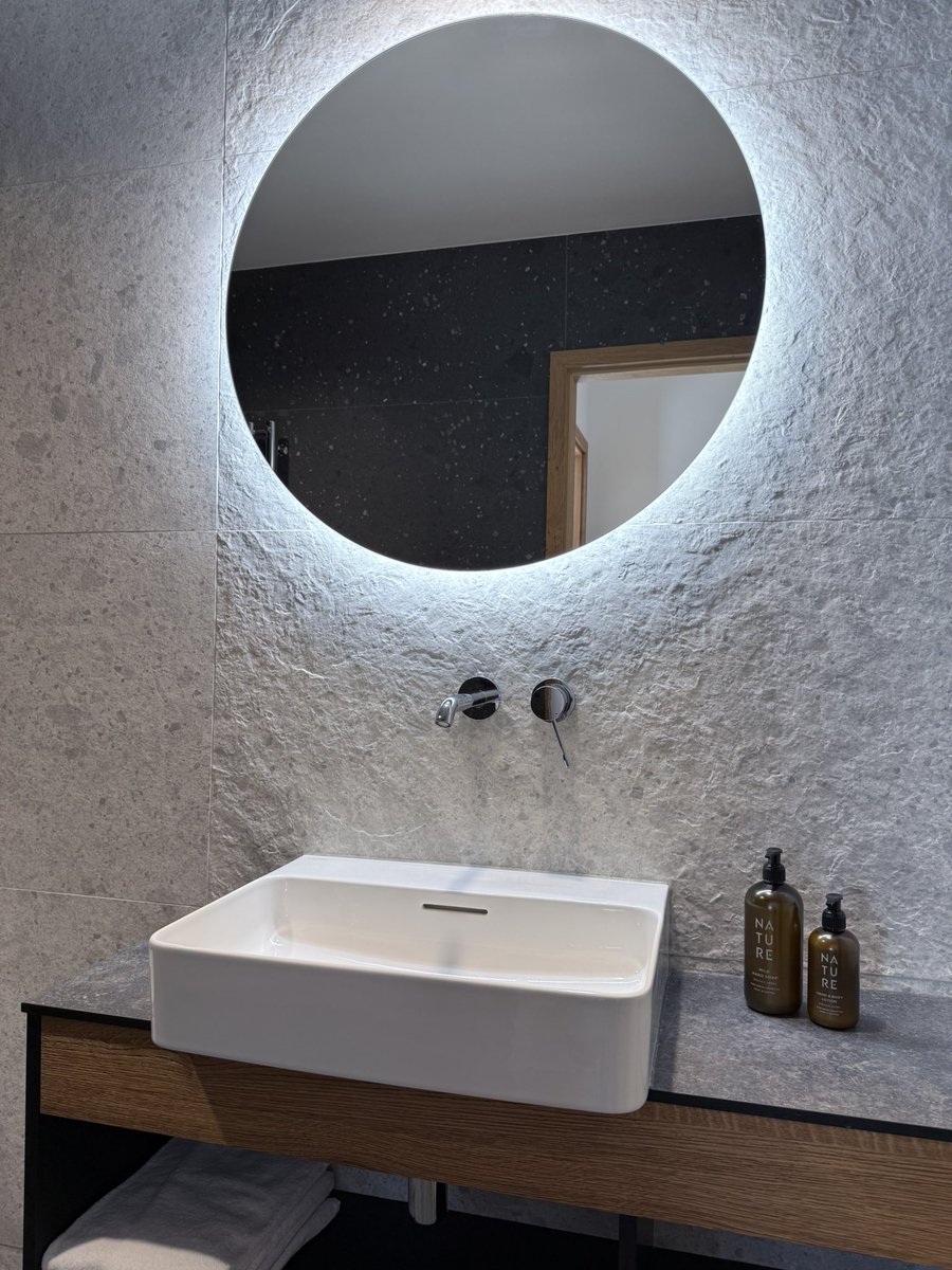 Miroslav Mirek Hazer tweet media