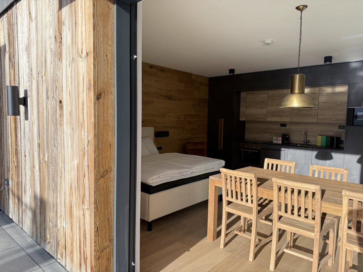 Miroslav Mirek Hazer tweet media