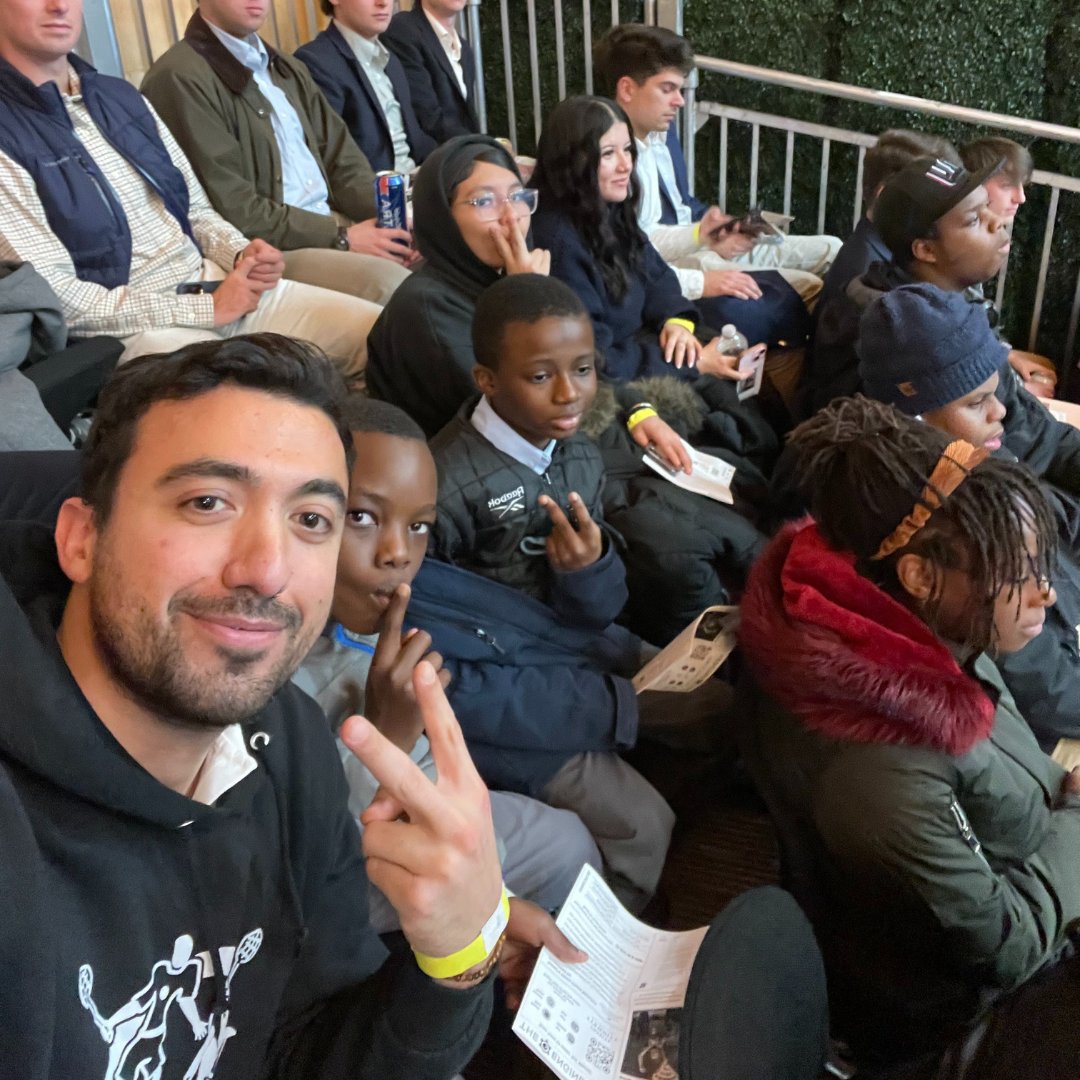 streetsquash's tweet photo. The Tournament of Champions is under way in Grand Central and our students have the opportunity to watch the top squash players in the world up close and personal! We’re proud to once again be an Official Charity Partner for the event!

#USSquash #NYSquash #GrandCentral #PSA https://t.co/B4DG5MlvVD