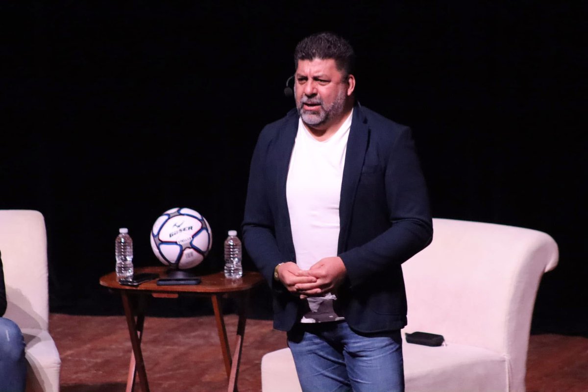 Revista Brújula tweet media