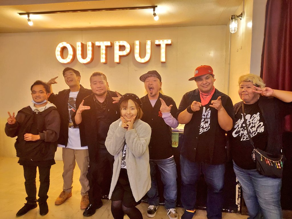 hibiki115_wtjg's tweet photo. #NEWWAVES
#output沖縄
#わったぁじゃあぐわぁBAND
今宵の記念にみんなでハイチーズ😆
今回は、同じわじゃバンのファンのりゅうのすけくんも一緒に写真撮って素敵な1枚になったね✨
最後にメンバーだけを撮って最高な時間を噛み締めたとさ☺️
#なぁりぃ
#わちゃコ
#MC遠吠
#しょうた
#おかほん(休み) https://t.co/rxxrZBgG8s