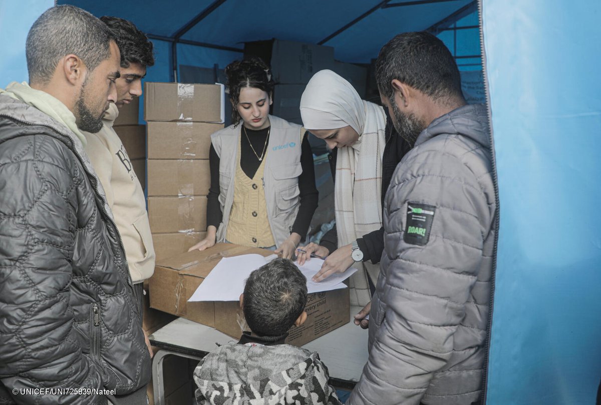 In the first week of the ceasefire, over 350 UNICEF aid trucks entered Gaza with life-saving supplies for children and families.

We’re working with partners to scale up critical humanitarian aid to meet their urgent needs.

ow.ly/Y0EM50UNWkX