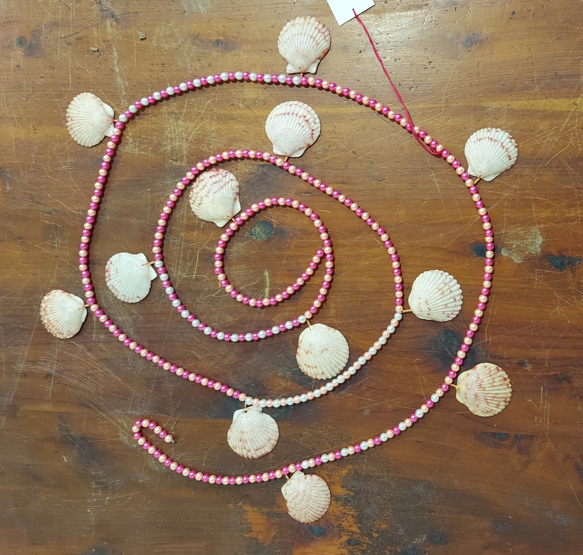 AngelaRienerth's tweet image. Vendor #629 - the following items have sold at Blue Crow Antique Mall, Painter, Va. @bluecrowantiques #lantern #oillamp #fingerloop #christmas #garland #scallop #crochet #ornament #angel #Collectibles #collections #collectors #CollectorsHelpingCollectors #CollectorsAreWatching