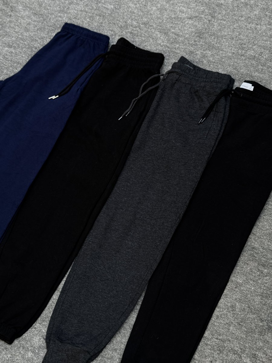themenswadrobe's tweet photo. Dropping sweatpants soon… https://t.co/7Y0e5tMOnu