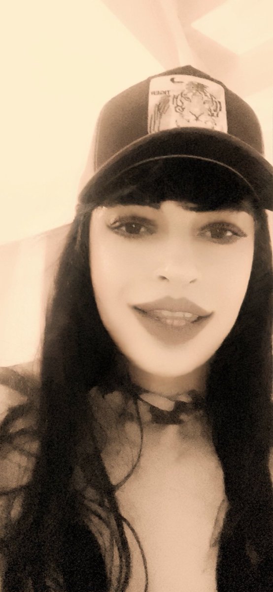 İyi aksamlar 😘 Miya 💐 #crossdress #sissy #femboy