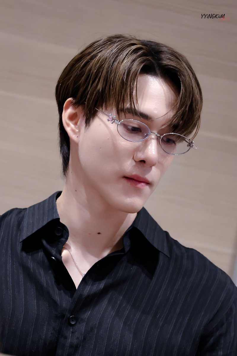 YyingKiim's tweet image. นานิลุคนี้ พี่พอเลยยยยย แพ้ตั้งแต่เดินเข้าประตูมา

FANSIGN WITH SKY-NANI
#สนามอ่านเล่น2025xSkyNani
#hirunkit_