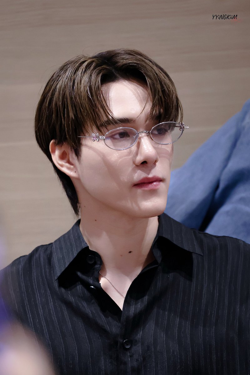 YyingKiim's tweet image. นานิลุคนี้ พี่พอเลยยยยย แพ้ตั้งแต่เดินเข้าประตูมา

FANSIGN WITH SKY-NANI
#สนามอ่านเล่น2025xSkyNani
#hirunkit_