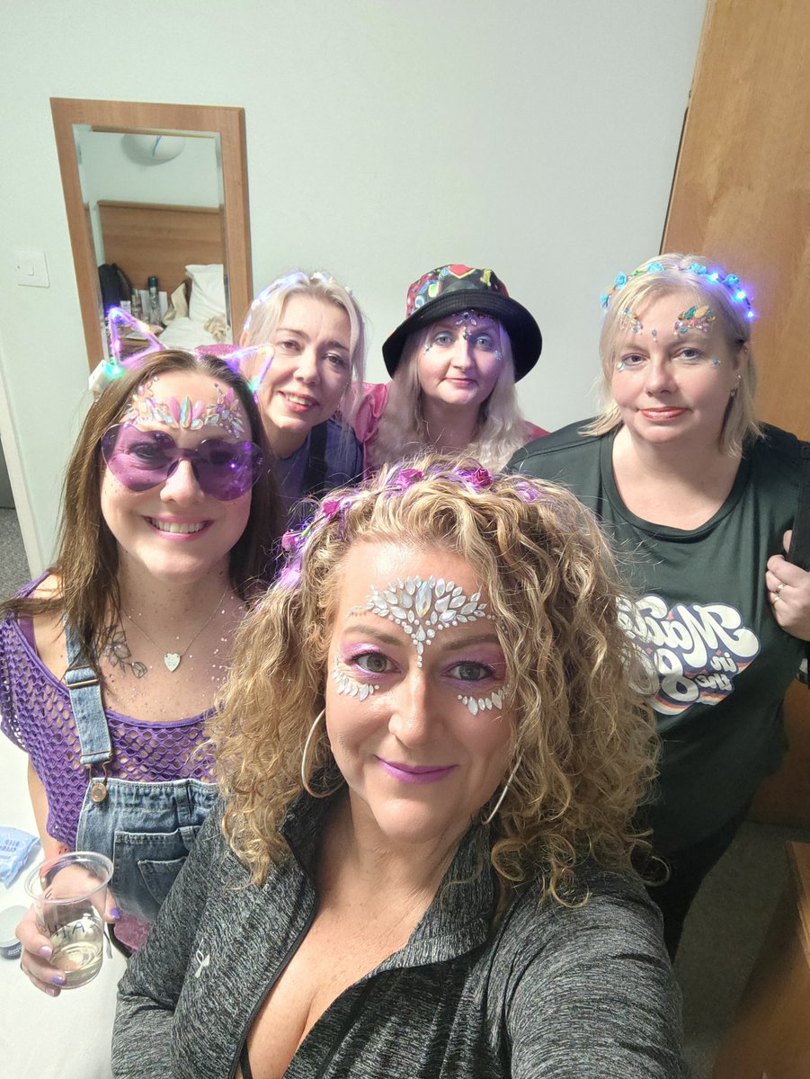 TraceyEason7's tweet photo. Another brilliant 80s weekend @Butlins #absolute80s #butlins #skegness #makingmemories https://t.co/OWQ7SmDi1H