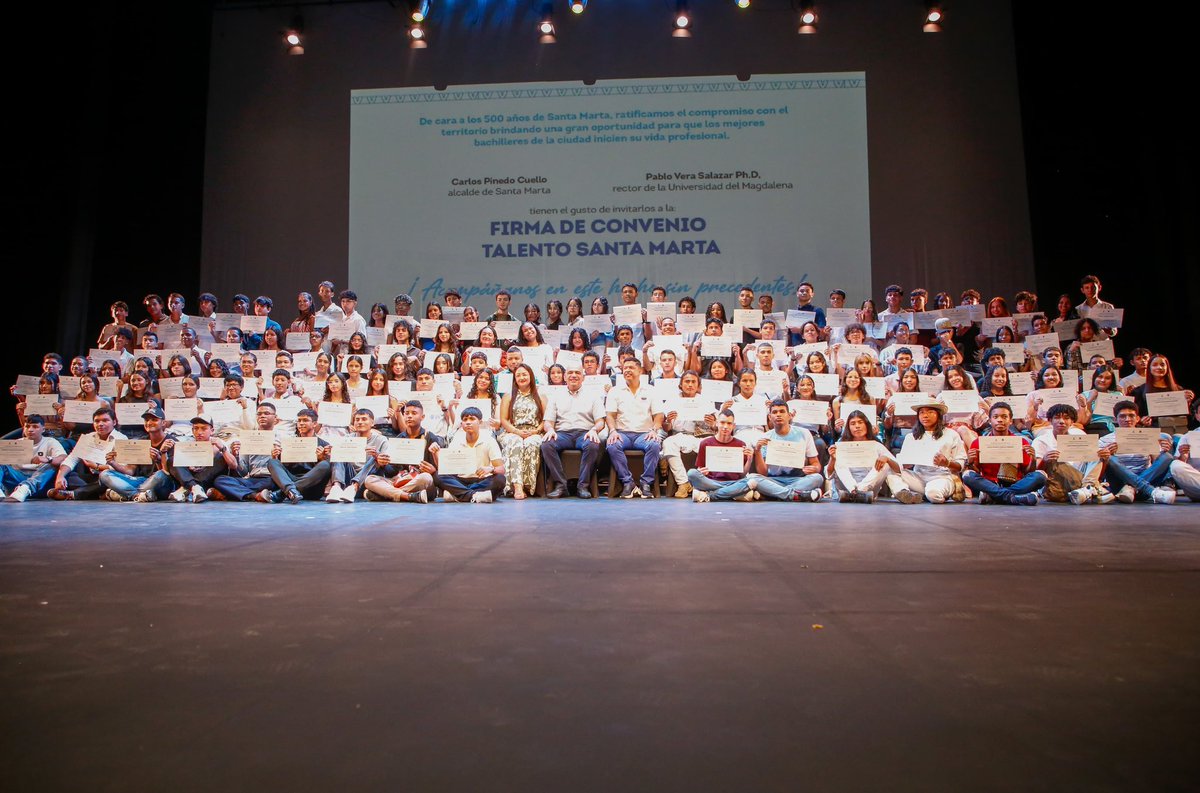 Con la firma del convenio del programa #TalentoSantaMarta:

✅ 255 estudiantes ingresan de manera directa a la <a href="/Unimagdalena/">Universidad del Magdalena</a> para cursar sus estudios profesionales.
✅ Desde la creación de la Universidad del Magdalena, esta es la primera vez que la <a href="/SantaMartaDTCH/">Alcaldía de Santa Marta</a> dispone de