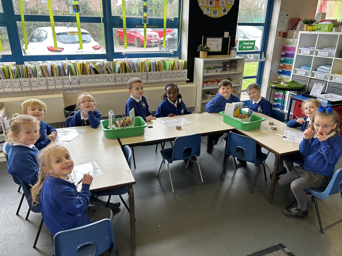 PCPFoxes's tweet image. In maths we having be using the part whole model to create fact family number sentences. We found it a little tricky bit we didn’t give up  #pcpmaths