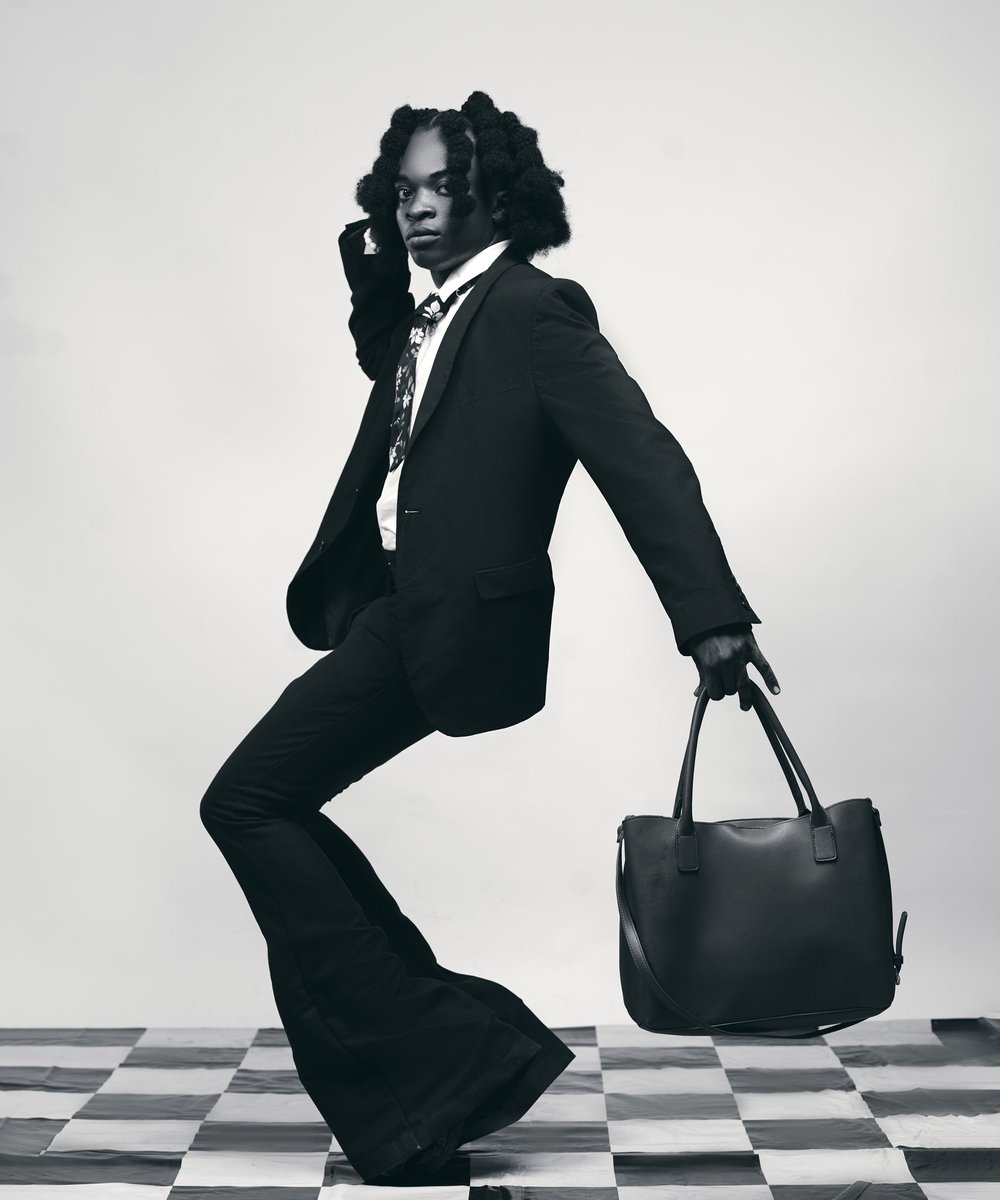 FashionCowboy's tweet image. I’m John Arthur, A fashion model an ardent lover of arts and fashion and God. I’m a part of the beyhive and I also love Beyoncé. It’s been tough battles with x but dear moots if you see this help me find my moot ✨